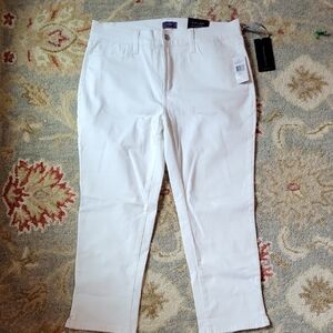 NYDJ White Cropped Ankle Jeans with Crisp Finish